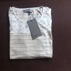 NWT Vero moda casual top with lace detailing